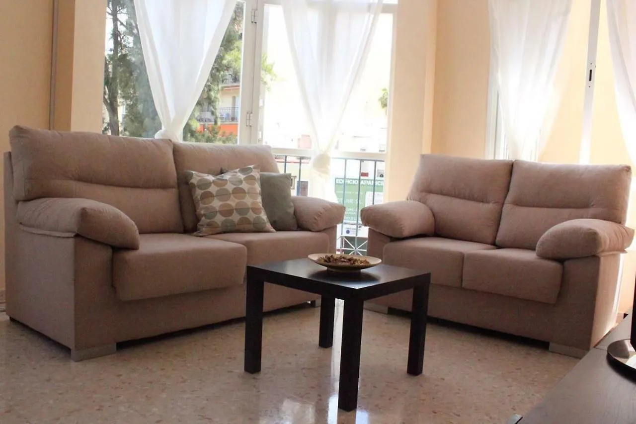 Renovado Y Muy Cerca Del Centro Urbano Apartment Malaga